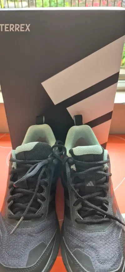 Zapatillas de trekking Adidas Terrex negras - miniatura 3
