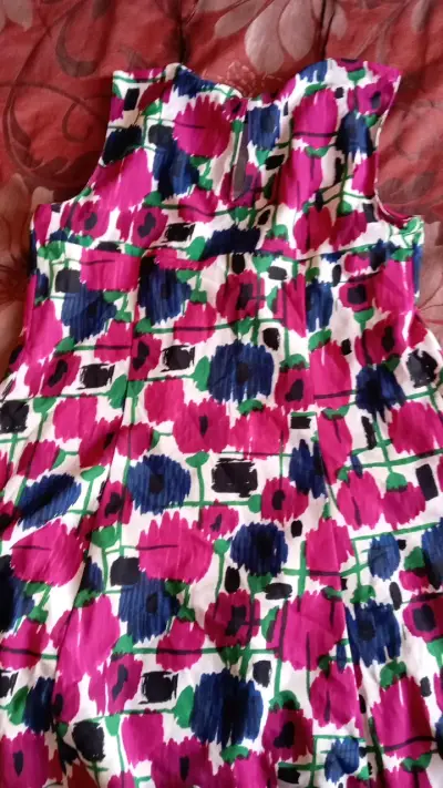 Vestido floral sin mangas Zara Basic - miniatura 3