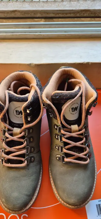 Botas de montaña para mujer color marrón - miniatura 1