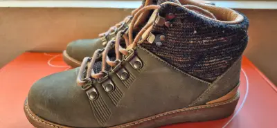 Botas de montaña para mujer color marrón - miniatura 2