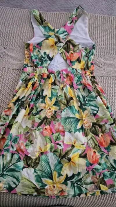 Vestido floral colorido Zara talla 13-14 años - miniatura 2