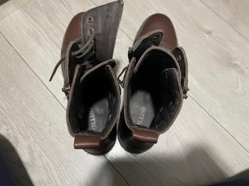 Botín de cuero Pollini - 4
