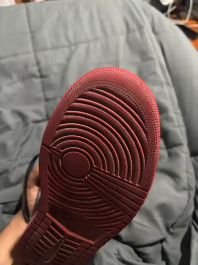 Zapatillas deportivas Air Jordan rojas y negras - miniatura 3