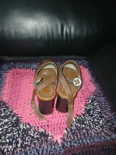 Botines de cuero marrón con tacón alto - miniatura 2