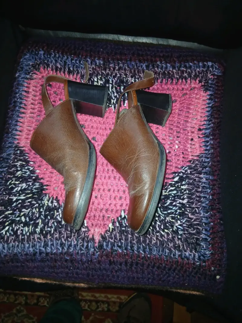 Botines de cuero marrón con tacón alto - 3