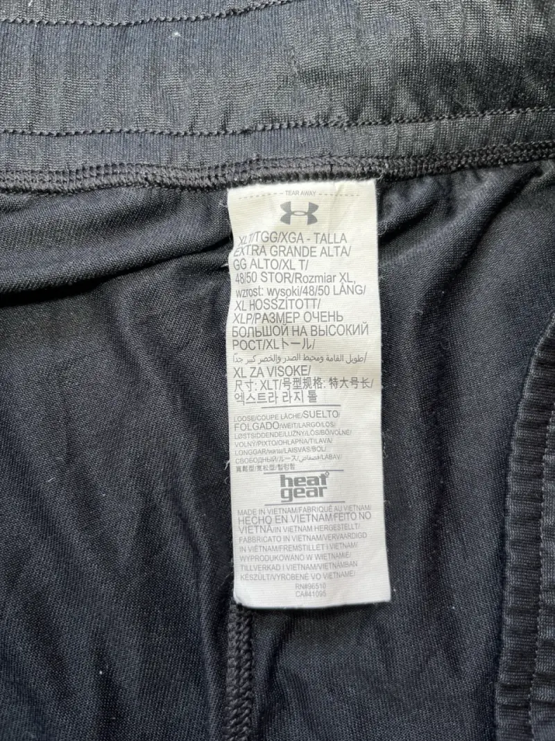 Pantalones deportivos negros Under Armour - 3