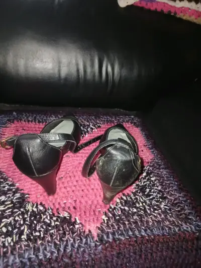 Zapatos de Tacón Negro con Correa - miniatura 2