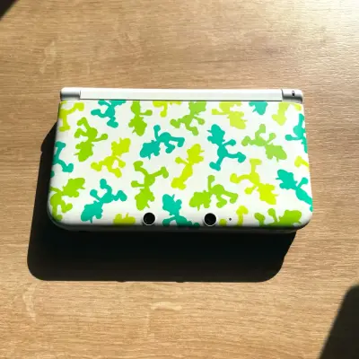 Nintendo 3DS XL Luigi Edition - miniatura 1