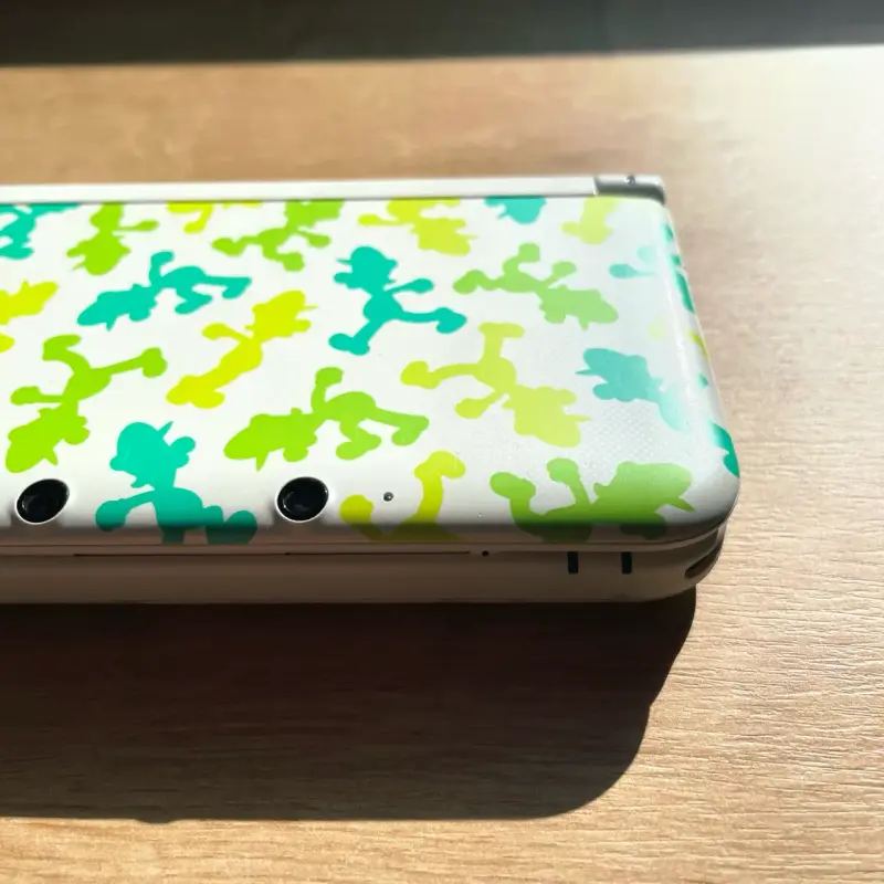 Nintendo 3DS XL Luigi Edition - 4