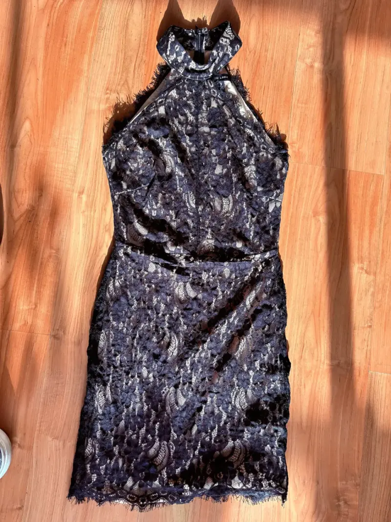 Vestido de encaje negro elegante - 2