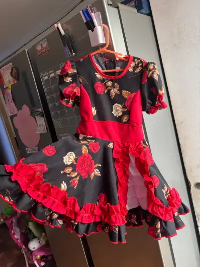 Vestido huasita de niña con capa  y zapatos - miniatura 1