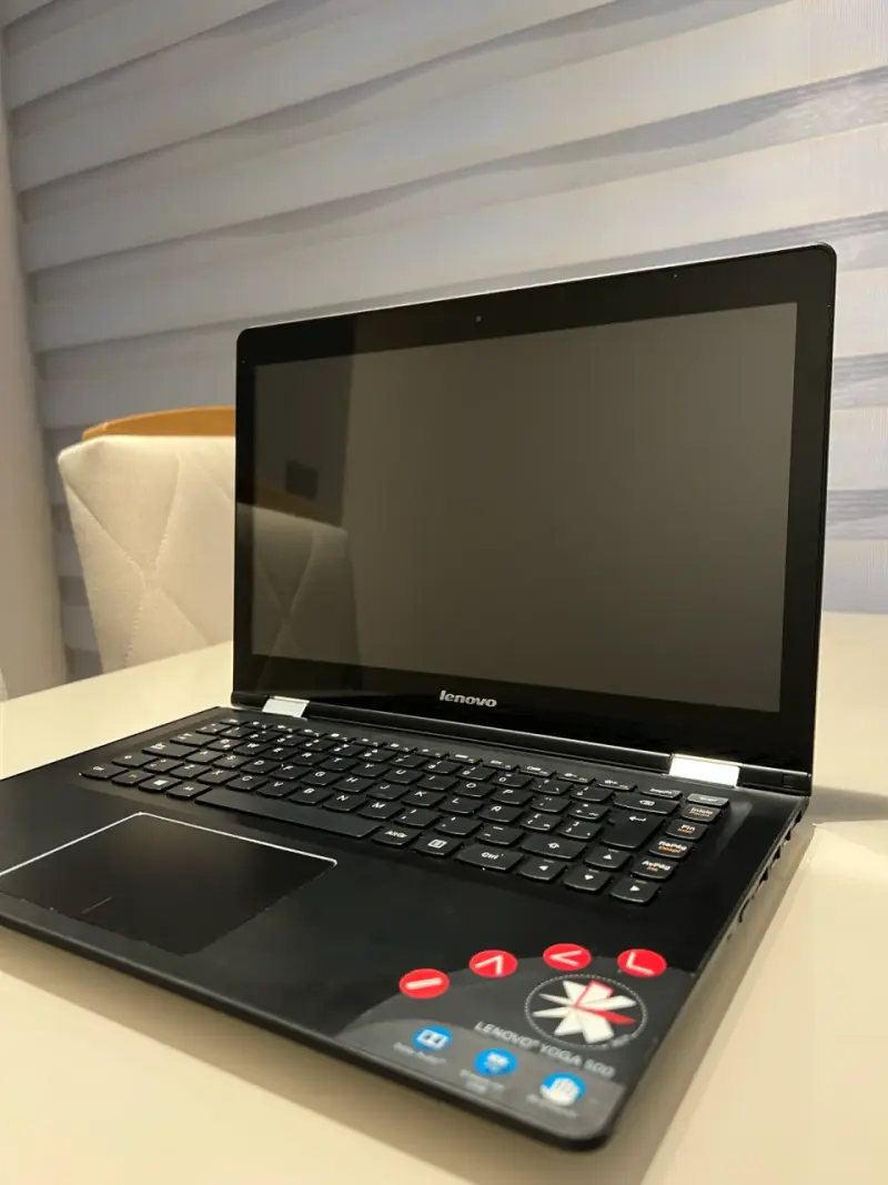 Laptop Lenovo convertible pantalla táctil - 3