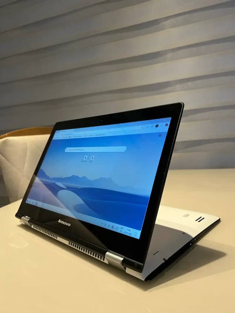 Laptop Lenovo convertible pantalla táctil - 4
