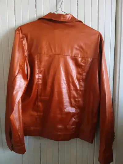 Chaqueta de cuero sintético color marrón - miniatura 1