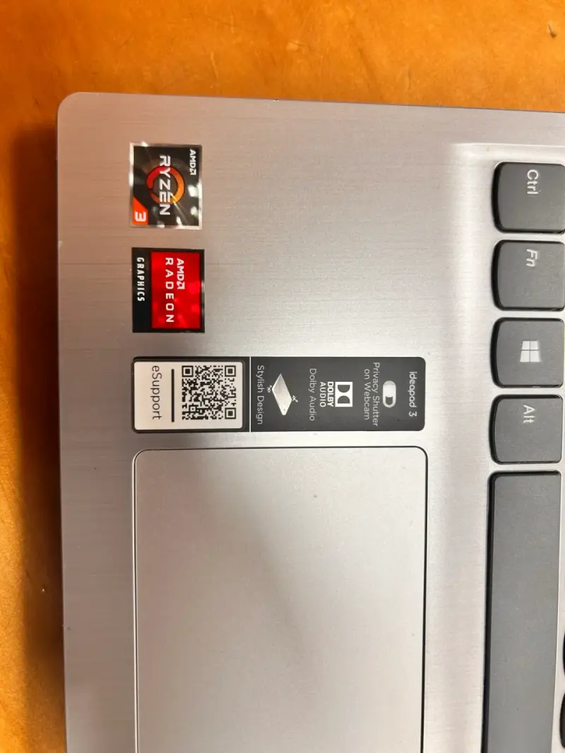 Notebook Lenovo Ideapad 3 con AMD Ryzen 5 - 6