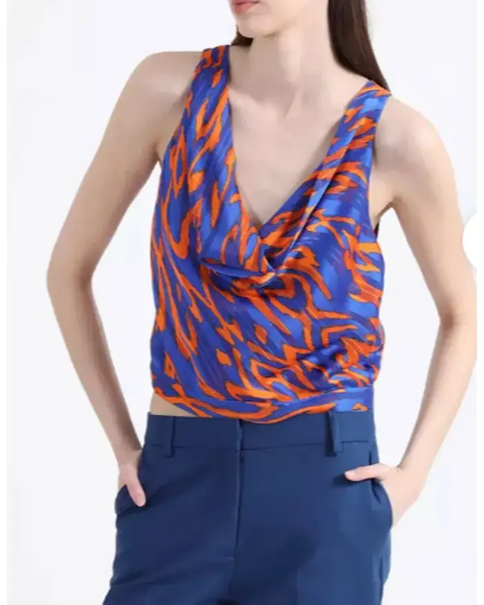 Blusa sin mangas azul y naranja estampada