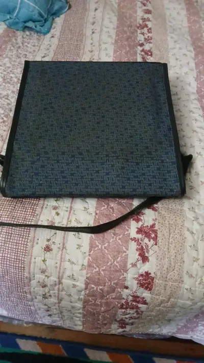 Máquina de Escribir Olivetti Venezia Vintage - miniatura 2