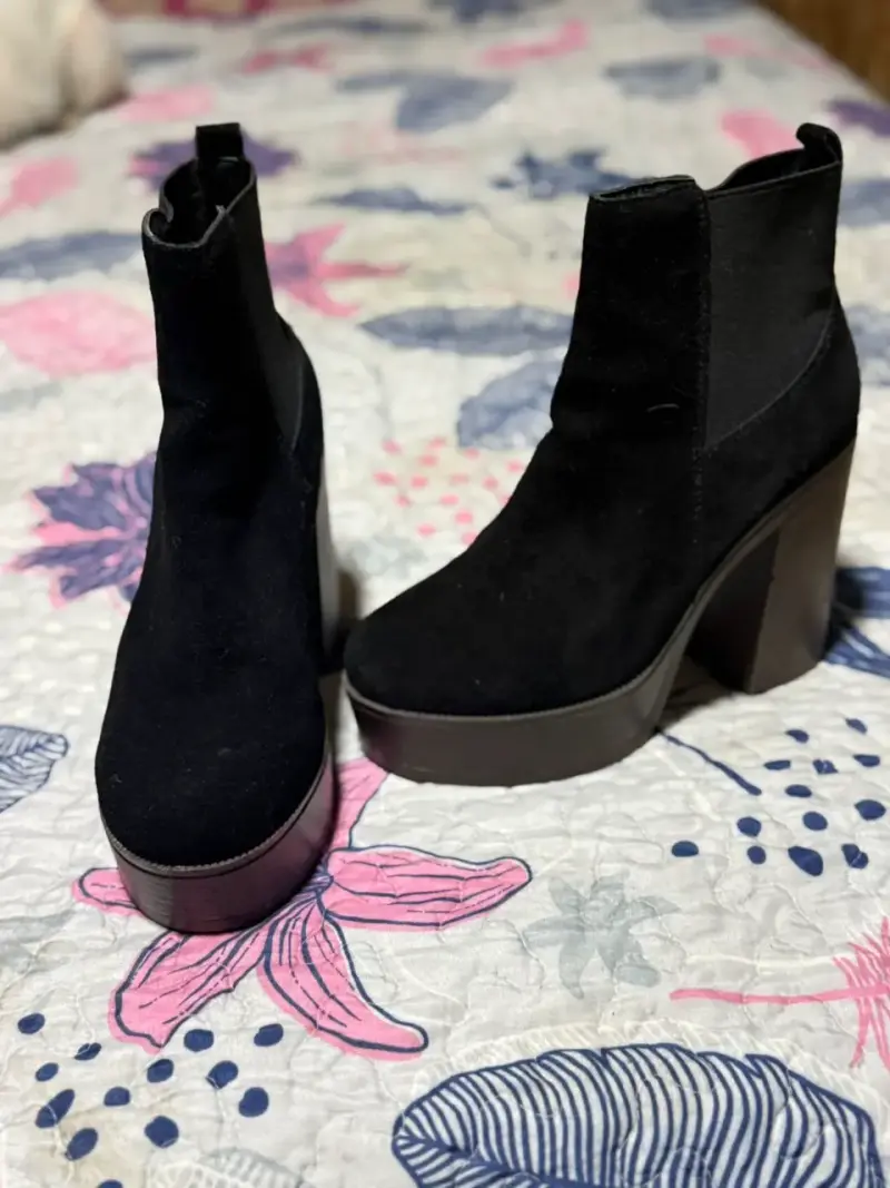 Tacones de Cuero - 2