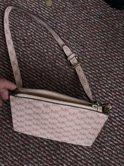 Cartera de mano Michael Kors rosa con logo - miniatura 1