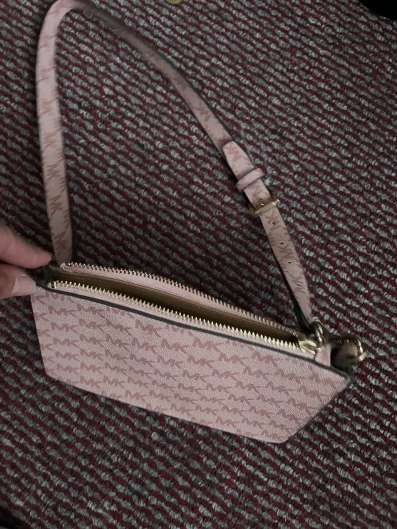 Cartera de mano Michael Kors rosa con logo - 2