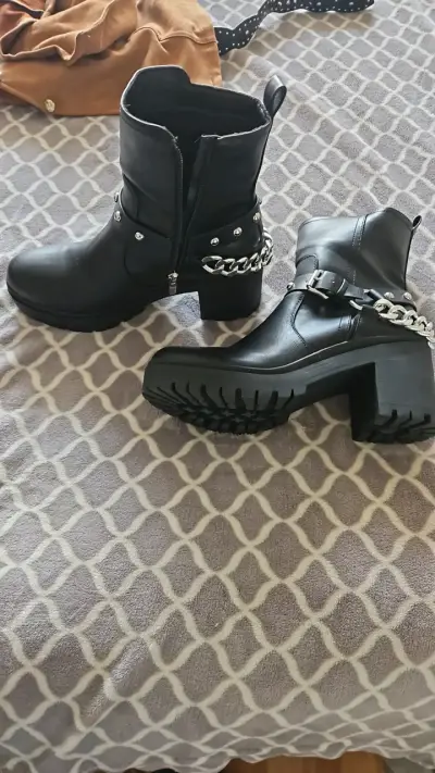 Botines negros con cadena Nine West - miniatura 1