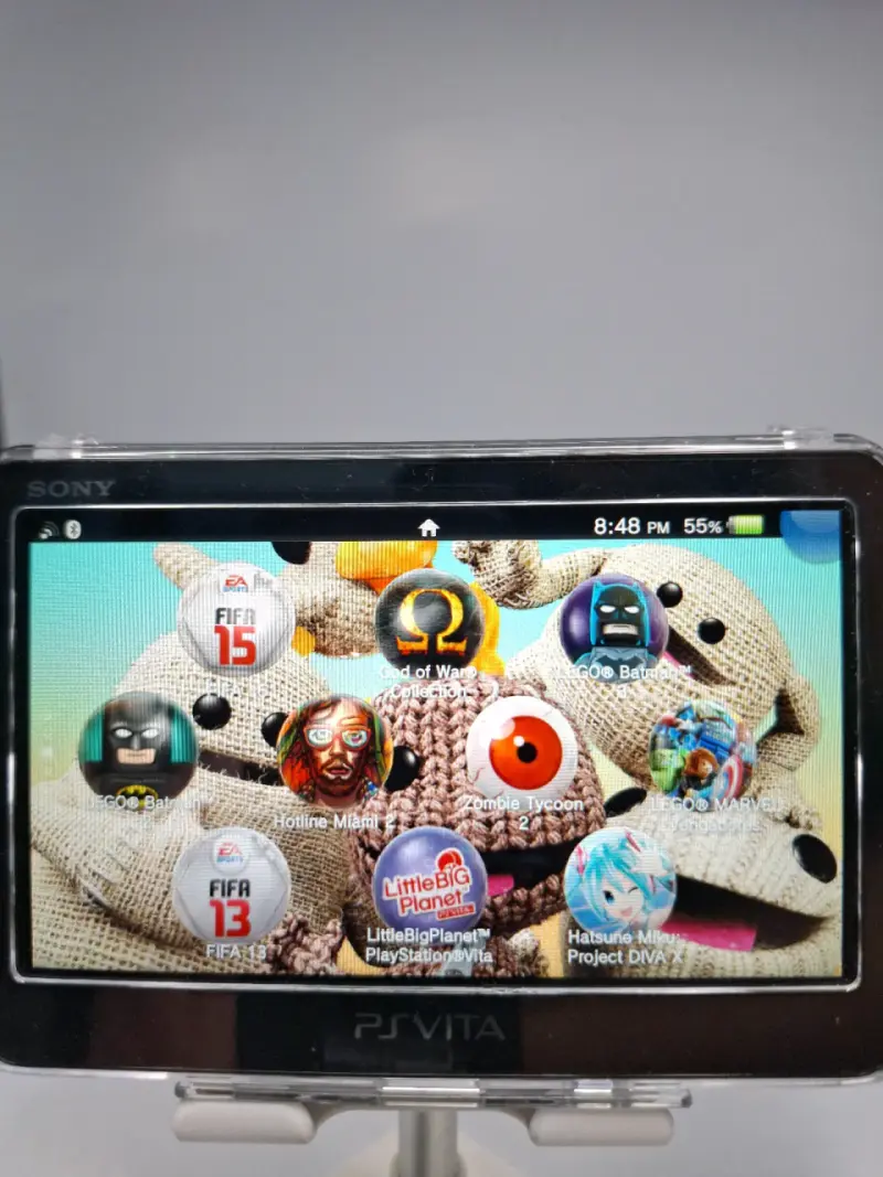 PS Vita PCH-2000 – Slim + Desbloqueada - 4