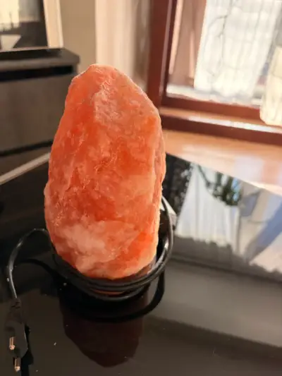 Lámpara de sal del Himalaya con base y cable - miniatura 2