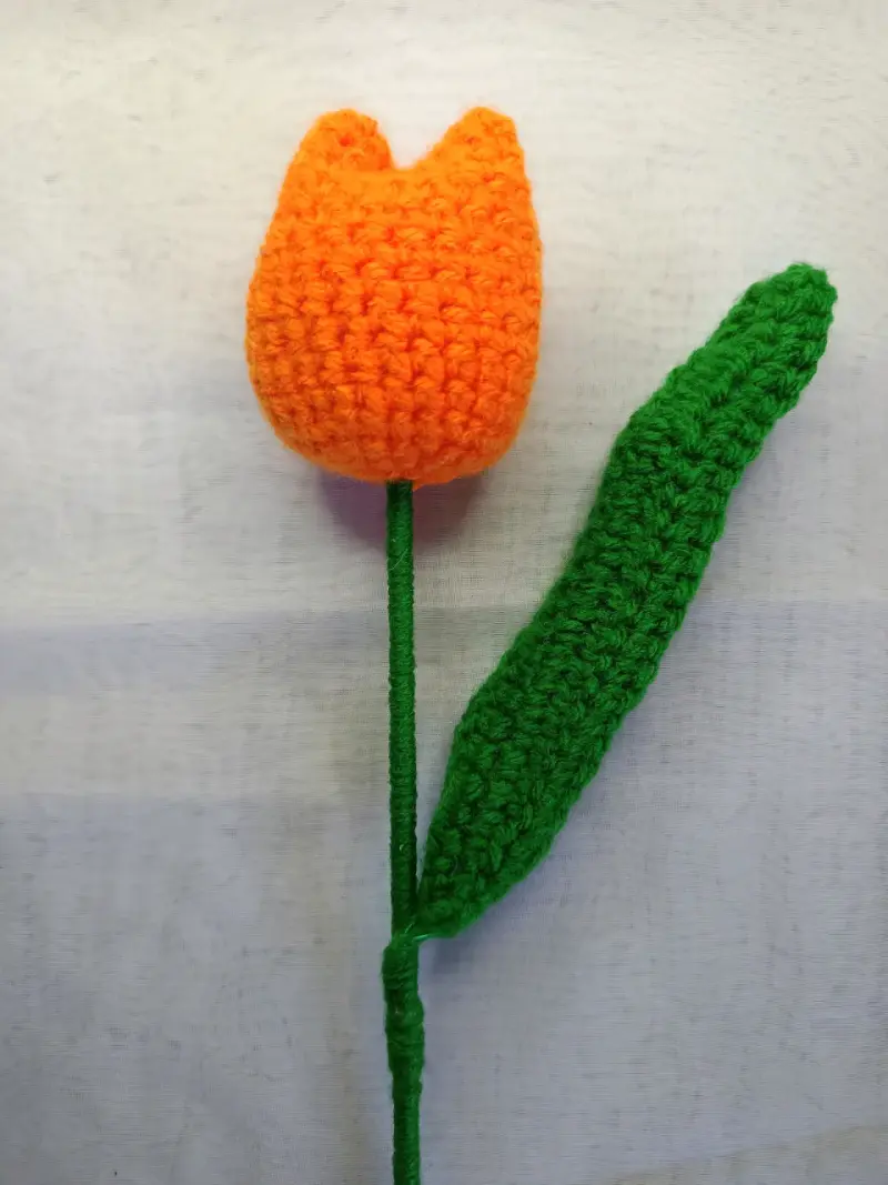Flores de tulipán tejidas a crochet - 2