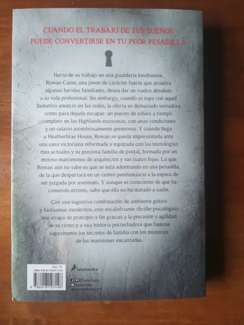 Otra Vuelta de Llave, Ruth Ware. Libro. - 2