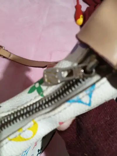 Bolso de hombro multicolor estilo Louis Vuitton - miniatura 4