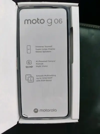 Smartphone Motorola Moto G06 con cámara de 50 MP - miniatura 1