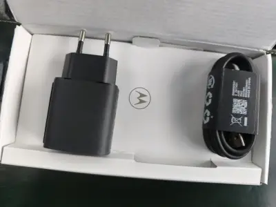 Smartphone Motorola Moto G06 con cámara de 50 MP - miniatura 2