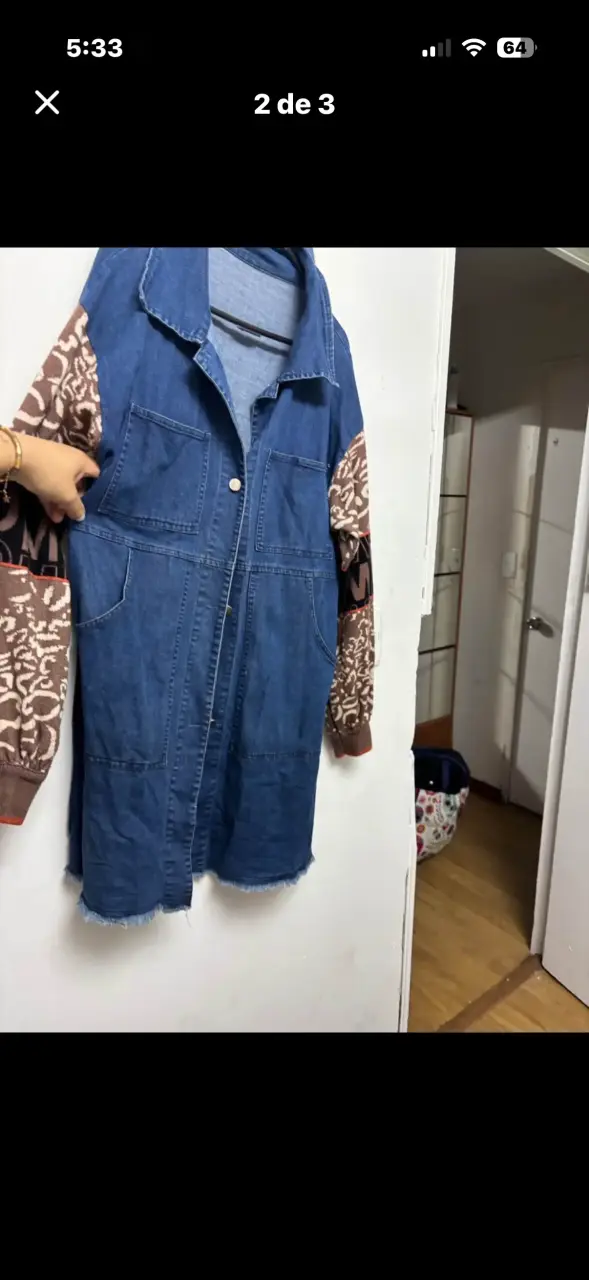 Abrigo de mezclilla con mangas estampadas - 2