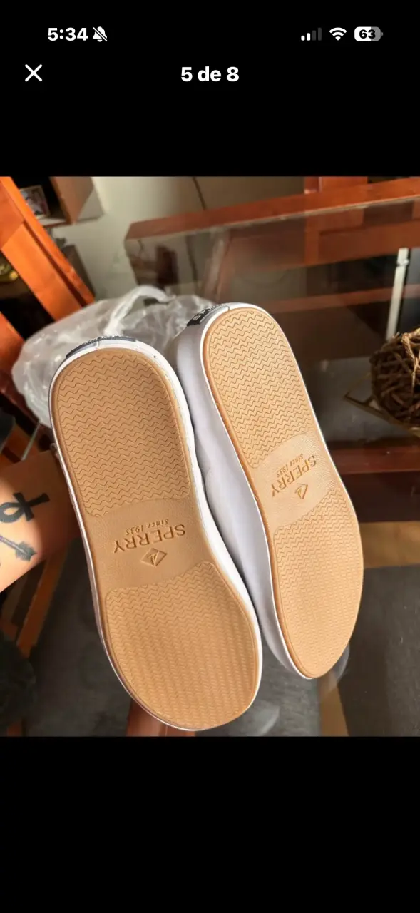 Zapatillas blancas de lona sin cordones - 5
