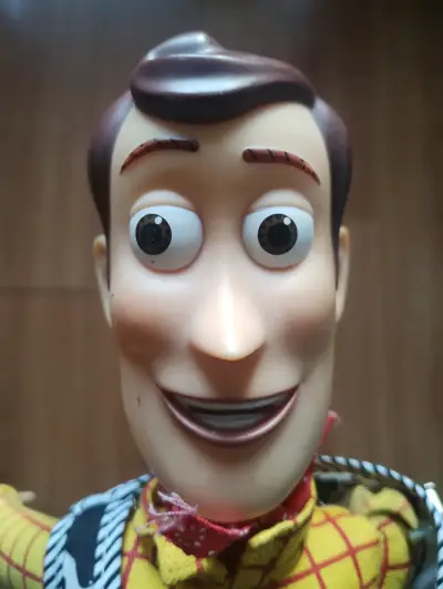 Muñeco Woody de Toy Story con sombrero - miniatura 3