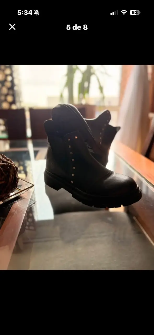 Botines negros de cuero con tachas - 6