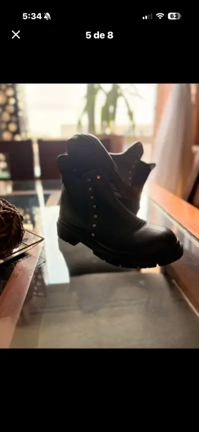 Botines negros de cuero con tachas - miniatura 6