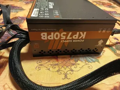 Fuente de Poder para PC 750W KP750PB - miniatura 1