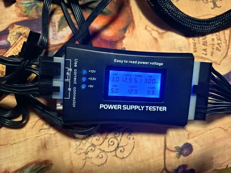 Fuente de Poder para PC 750W KP750PB - 5