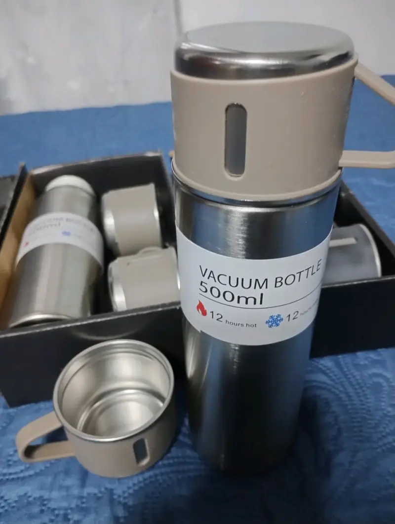 3 Termos de 500ml con tazas inoxidables - 1