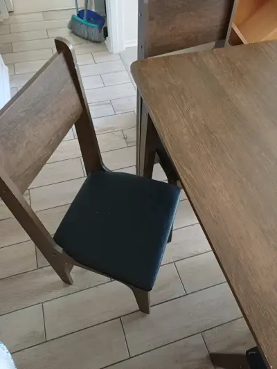 Juego de comedor de madera para 4 personas - miniatura 5