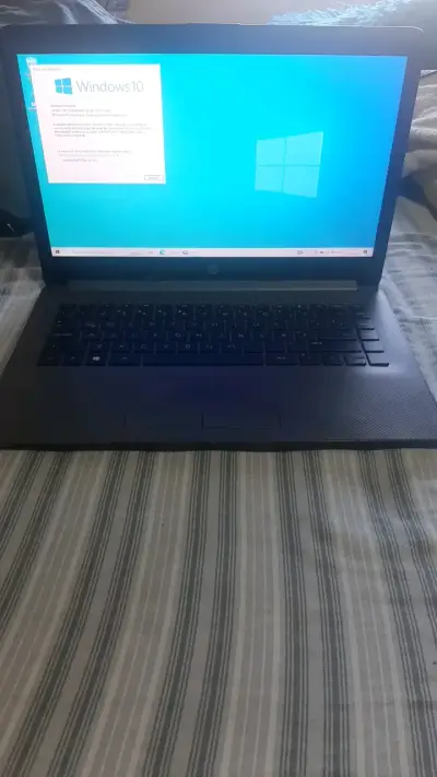 Notebook HP 245 G7 / Ryzen 5 / 12 GB RAM / Vega 8 - miniatura 1
