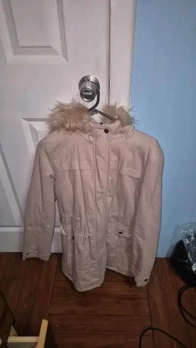 Parka beige con capucha de piel sintética Sybilla - miniatura 6