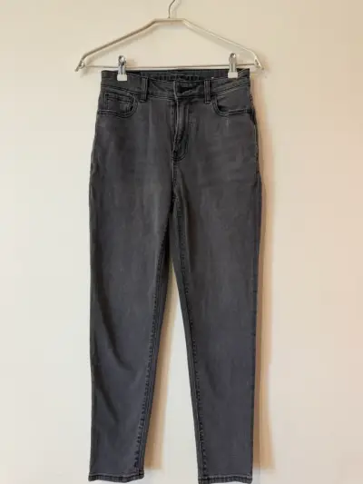 Mom jeans American Eagle Talla 0 - miniatura 1
