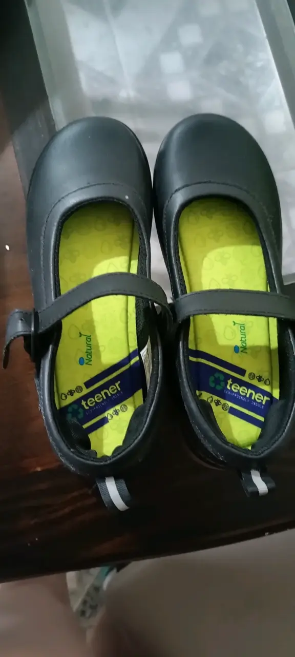 Zapatos escolares negros para niña Teener