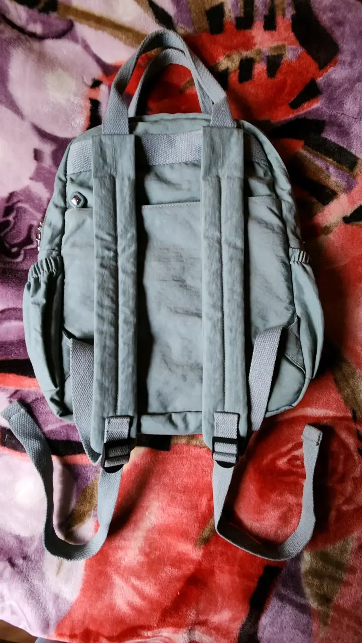 Mochila casual verde agua con múltiples bolsillos - 3