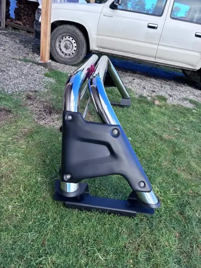 Barra antivuelco cromada para camioneta - miniatura 3