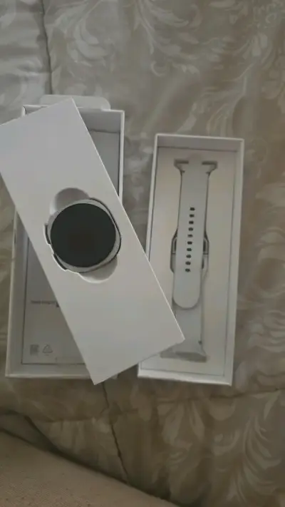 Samsung Galaxy Watch 8 nuevo en caja - miniatura 3