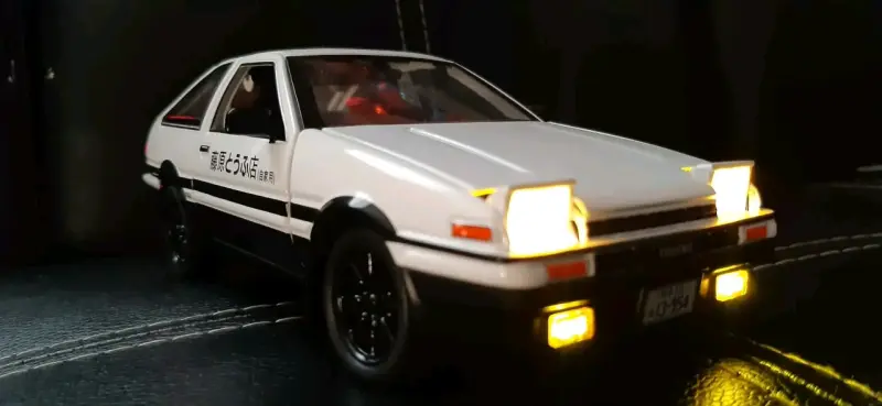 Toyota Trueno AE86 con luces y sonido - 4