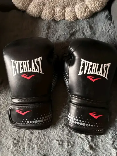 Guantes de Boxeo Everlast Spark 12 oz - miniatura 1